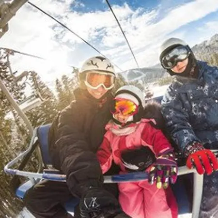 Cosy Avec Terrasse - 6 Pers, Proche Pistes Et Commerces, Parking Inclus - Fr-1-595-81 Apartman *